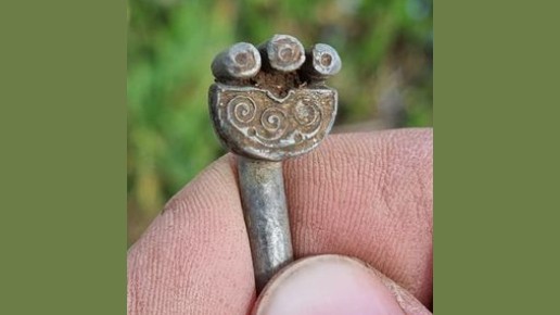 Find recorded at Grately, Hampshire